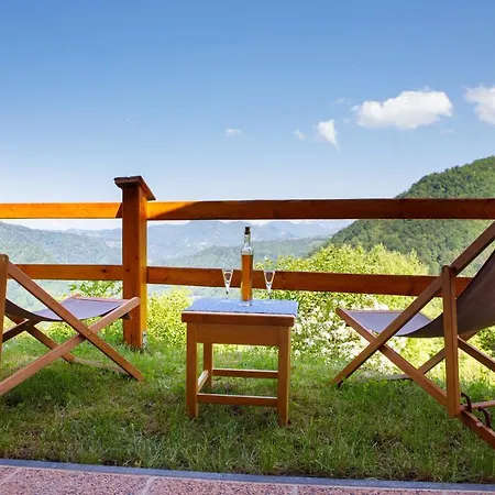 Holiday home Bomas House