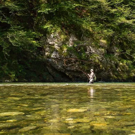 Bomas House ツェルクノ