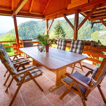 Holiday home Bomas House